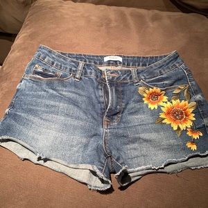 Kensie 🌻 Sunflower Shorts 🌻 Size 4/27